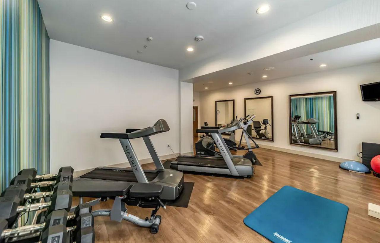 Holiday Inn Express & Suites Fort Worth - Fossil Creek By Ihg Bagian luar foto