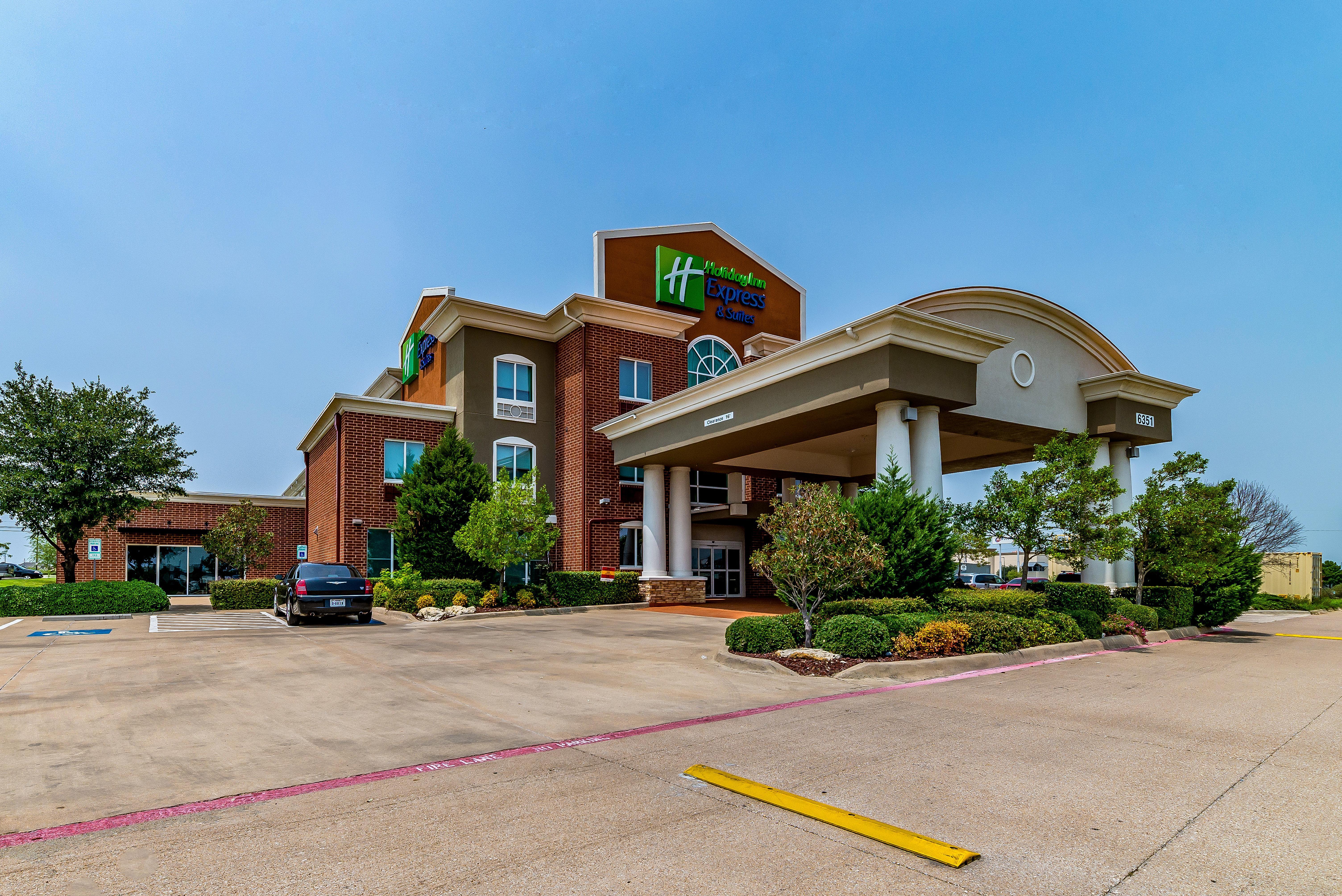 Holiday Inn Express & Suites Fort Worth - Fossil Creek By Ihg Bagian luar foto