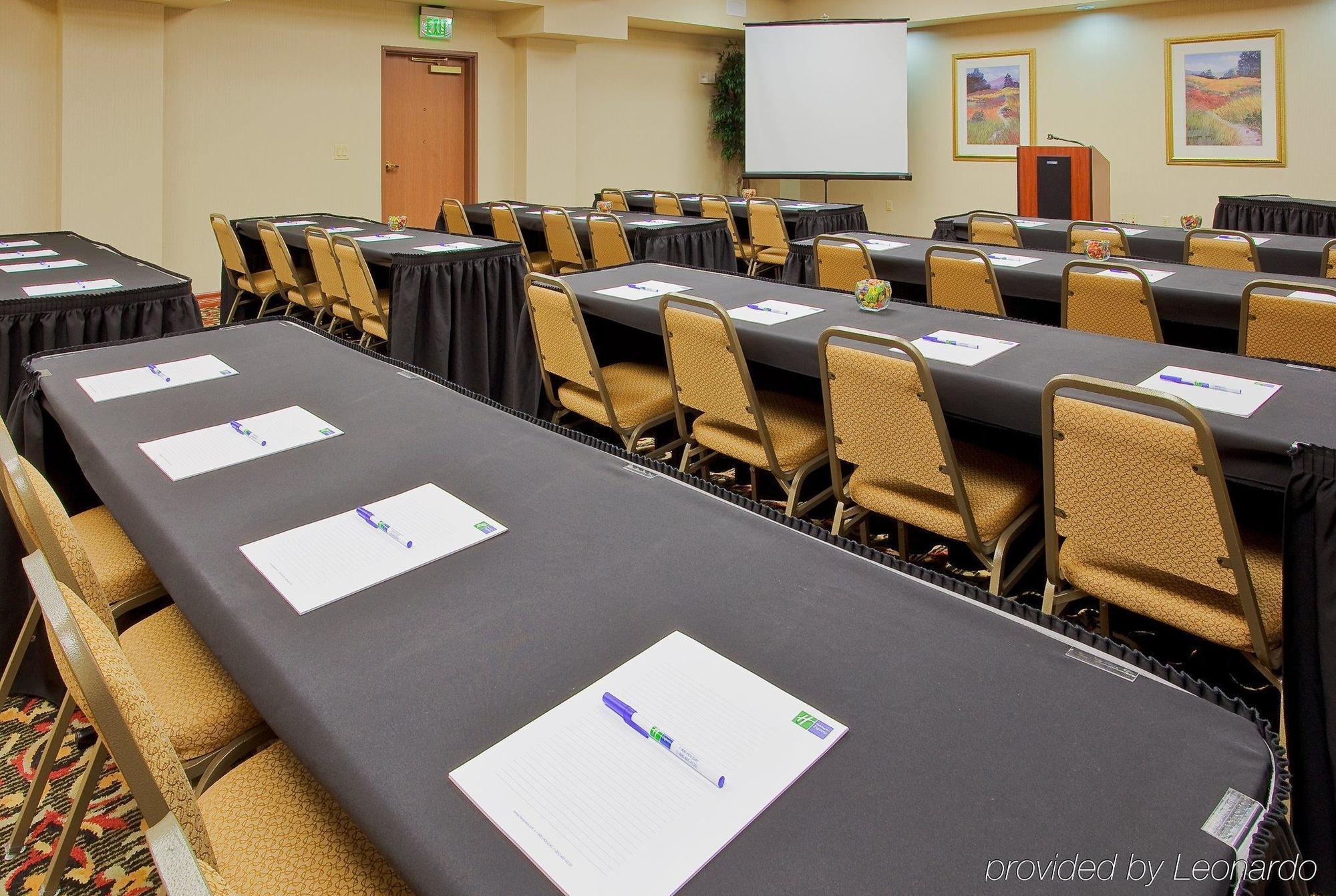 Holiday Inn Express & Suites Fort Worth - Fossil Creek By Ihg Fasilitas foto