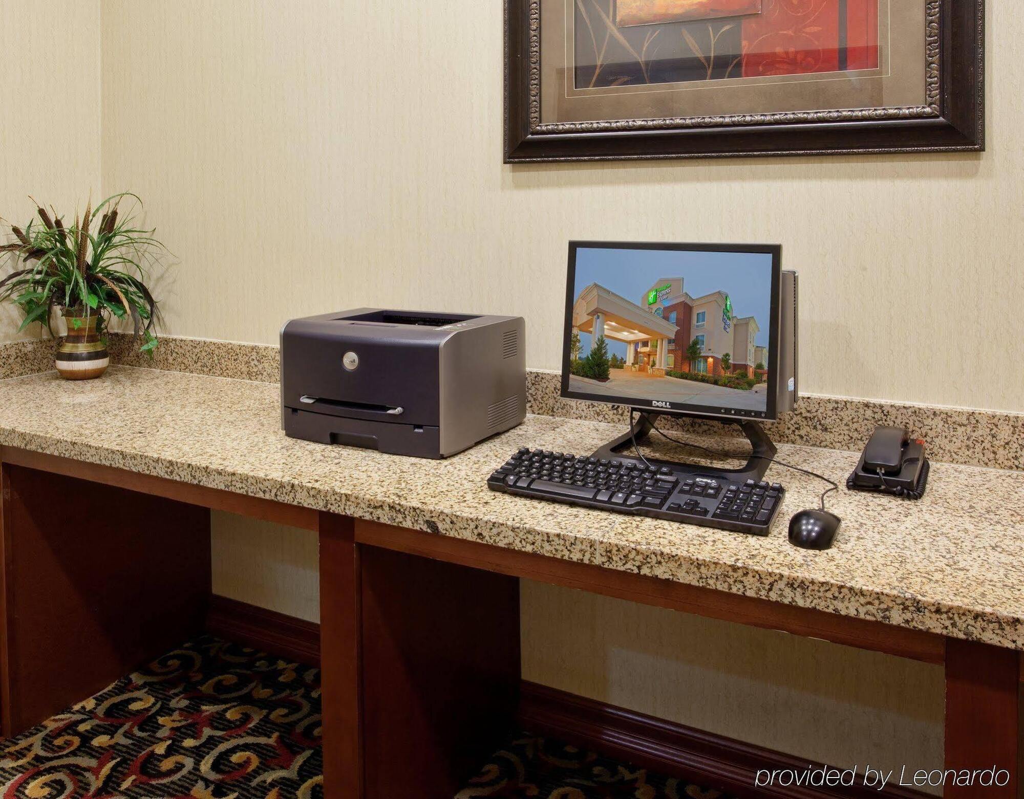 Holiday Inn Express & Suites Fort Worth - Fossil Creek By Ihg Bagian luar foto